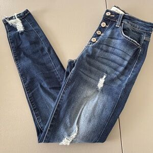 KanCan distressed skinny jeans 
Size 5
NWOT
